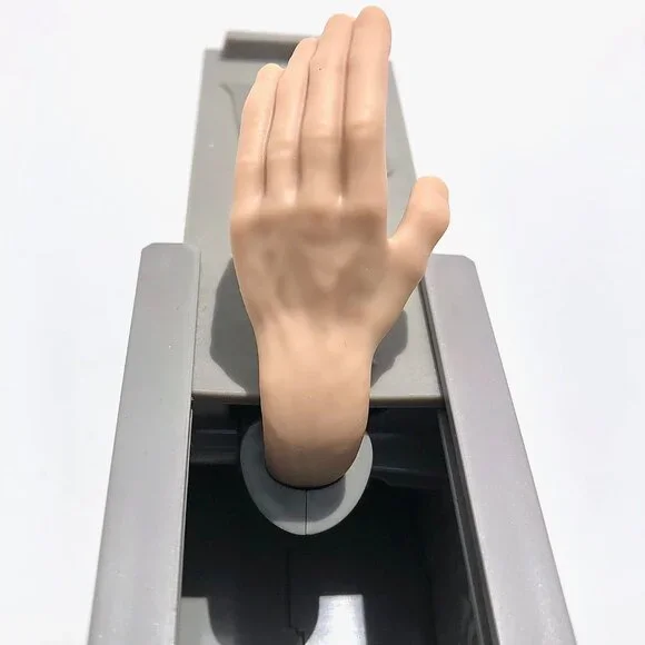 The Addams Family THING Burger King toy 2019 hand coffin Thing T. Thing Adams - Picture 6 of 16